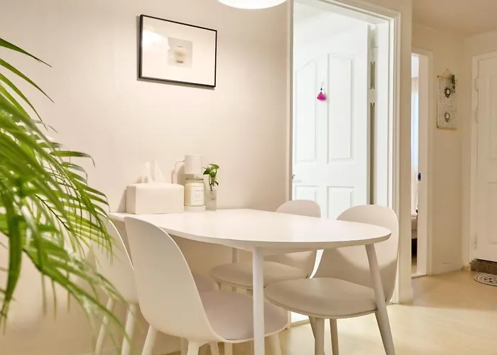 Neat House, Apartamento